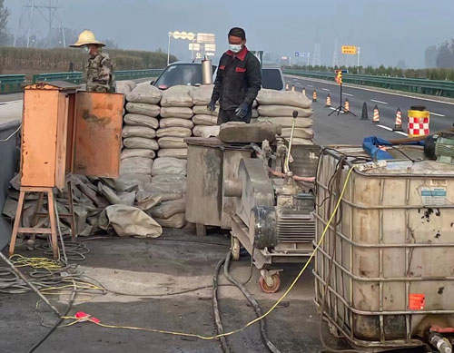 和布克赛尔高速路病害处理